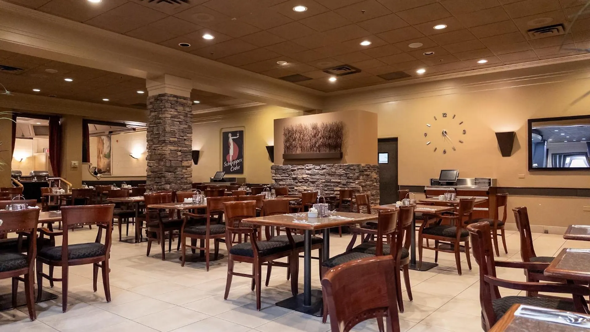Carriage House Hotel And Conference Centre Calgary