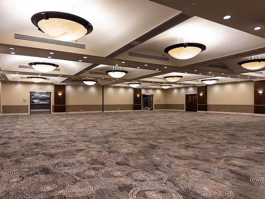 Carriage House Hotel And Conference Centre Calgary