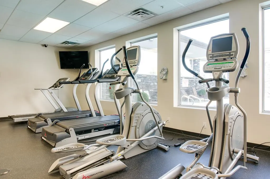 Carriage House Hotel And Conference Centre Calgary 4*,