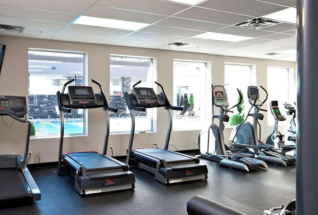 Carriage House Hotel And Conference Centre YYC