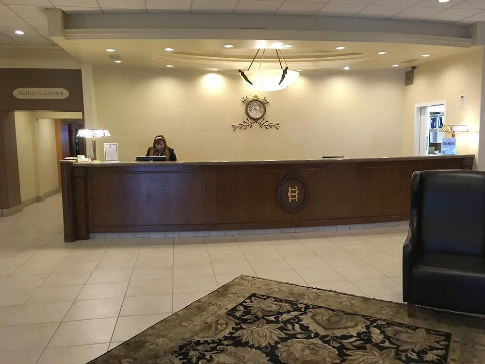 Carriage House Hotel And Conference Centre YYC